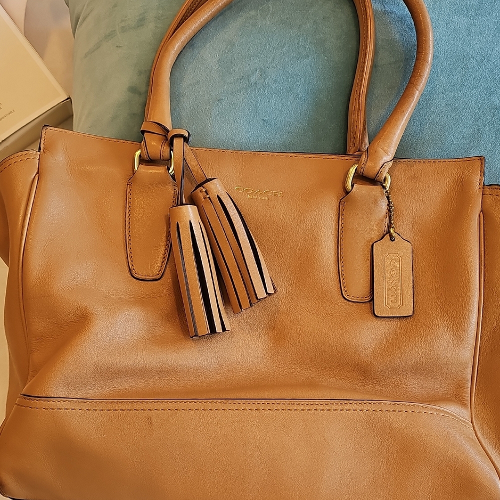 Coach Tote 19890